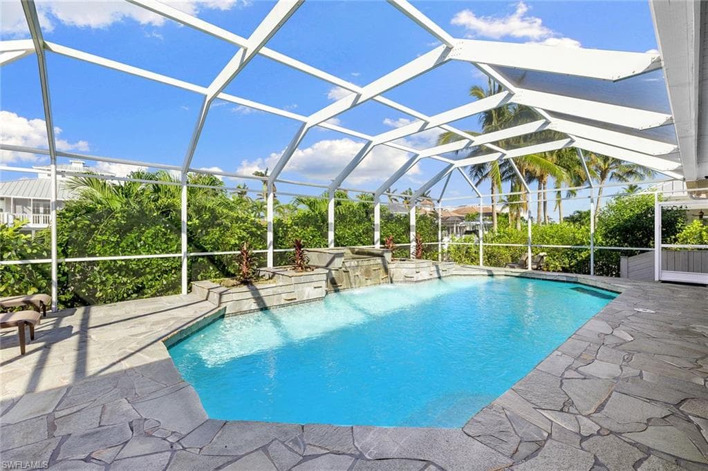 1900 Sandpiper ST, NAPLES FL 34102-39