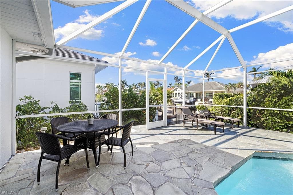 1900 Sandpiper ST, NAPLES FL 34102-34