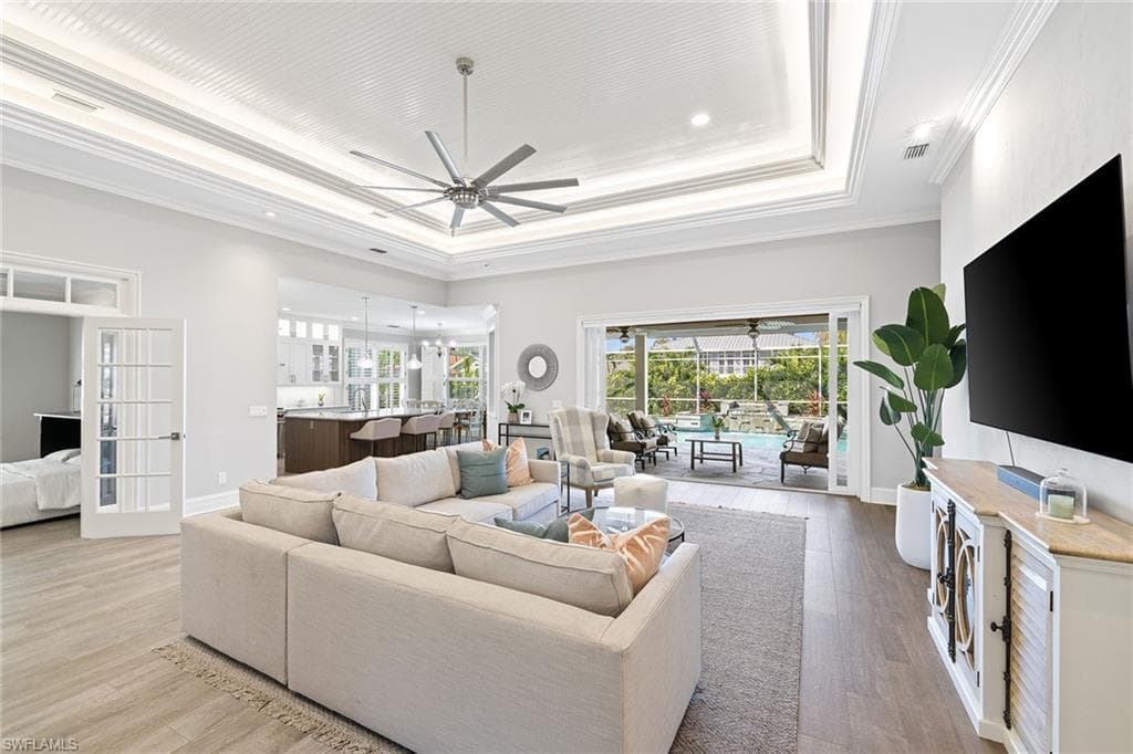 1900 Sandpiper ST, NAPLES FL 34102-3
