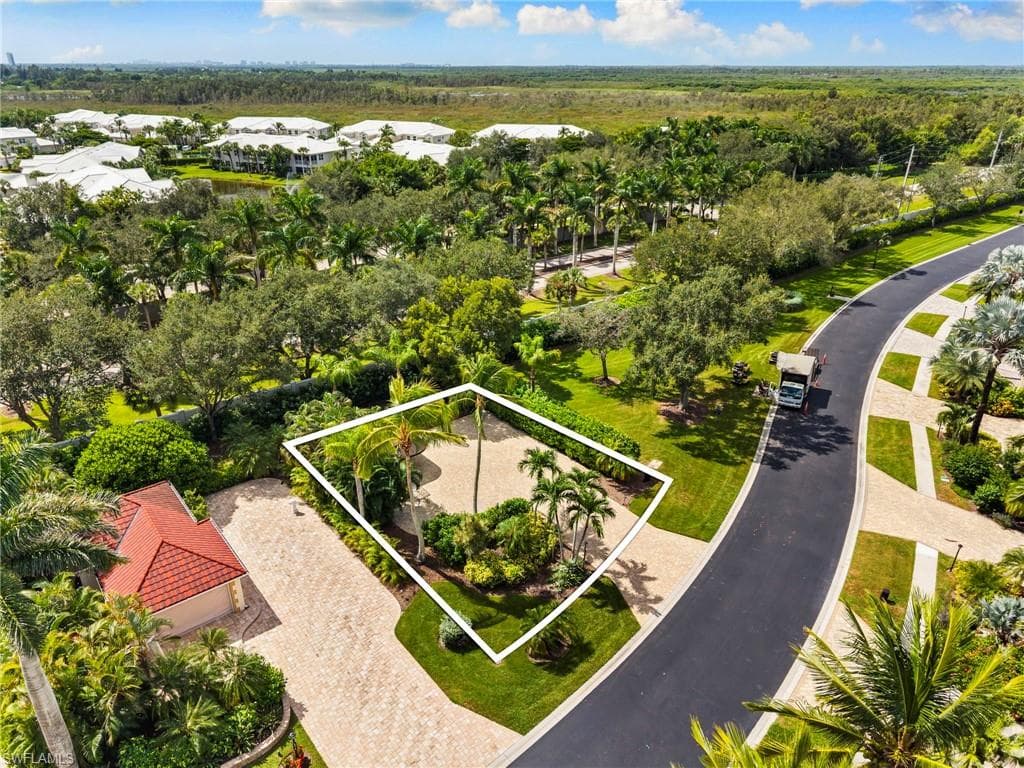 4520 Southern Breeze DR, NAPLES FL 34114-35