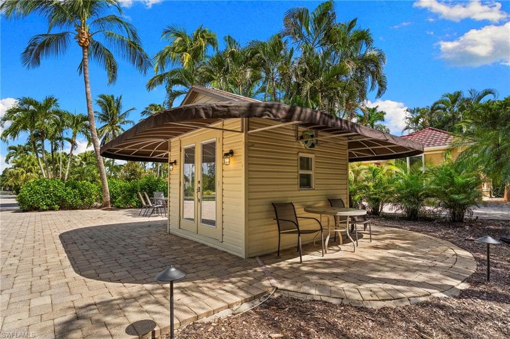 4520 Southern Breeze DR, NAPLES FL 34114-33