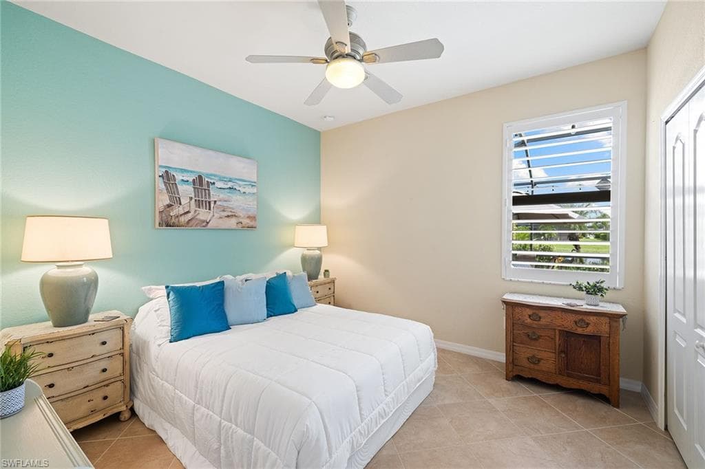 3837 Ruby WAY, NAPLES FL 34114-22