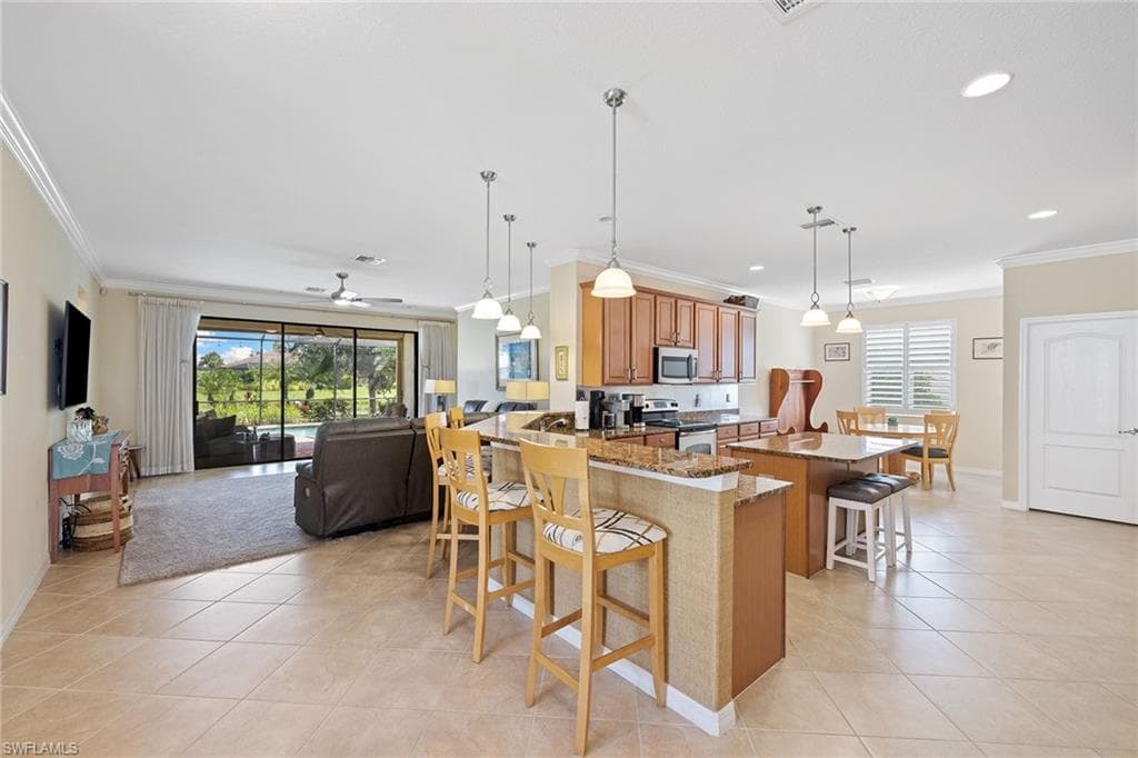 3837 Ruby WAY, NAPLES FL 34114-13