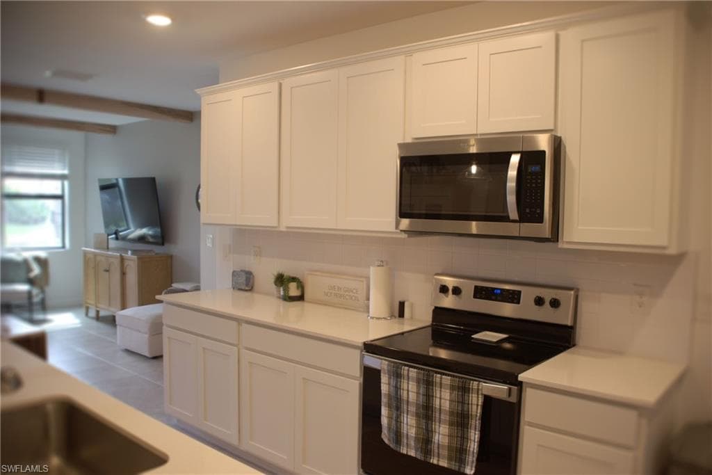 1526 Lake Jessup CIR, CAPE CORAL FL 33909-6