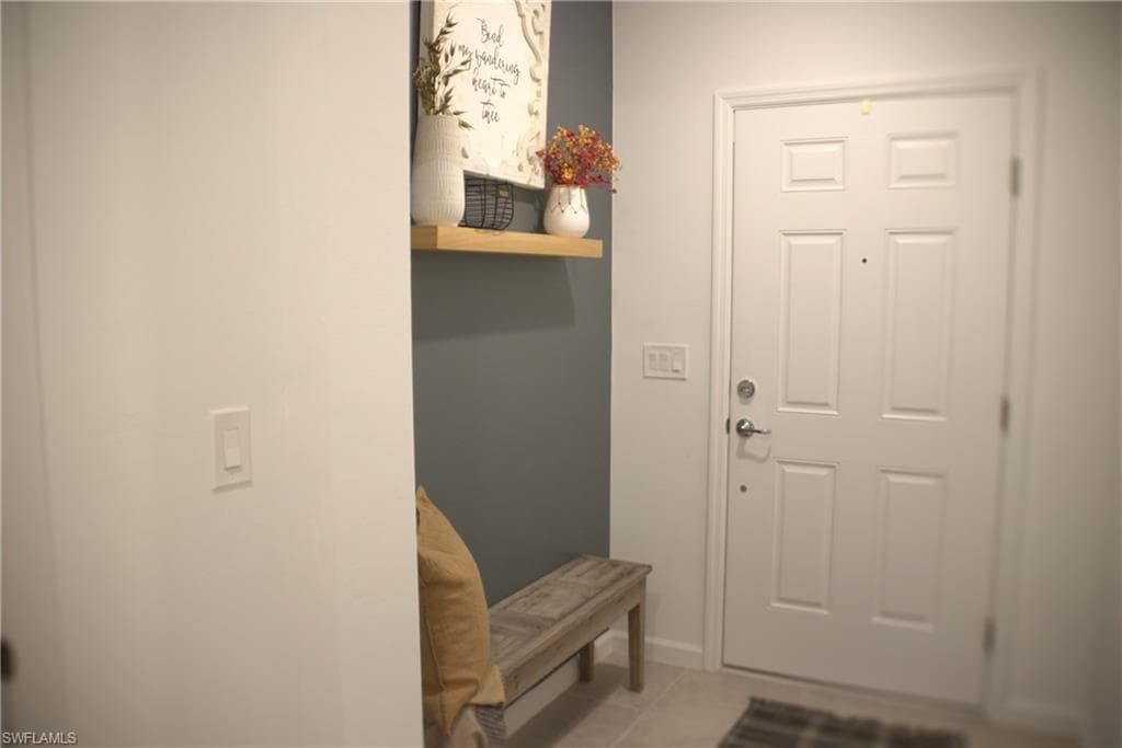 1526 Lake Jessup CIR, CAPE CORAL FL 33909-2