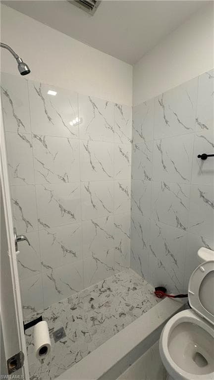 2167 Della DR, NAPLES FL 34117-23