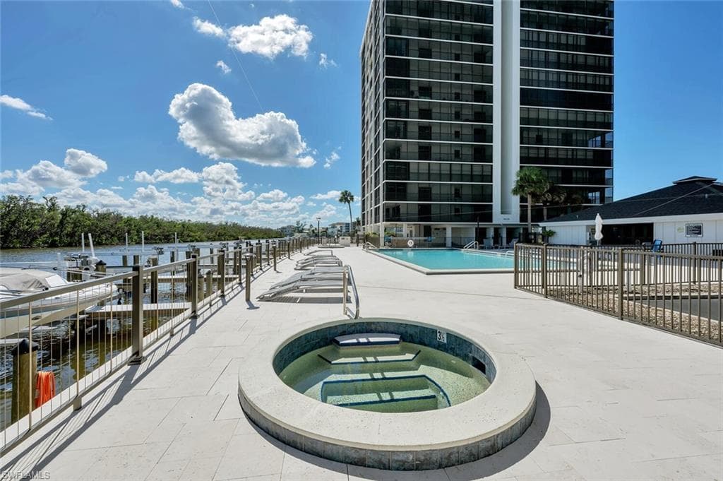 26225 Hickory BLVD # 10B, BONITA SPRINGS FL 34134-32
