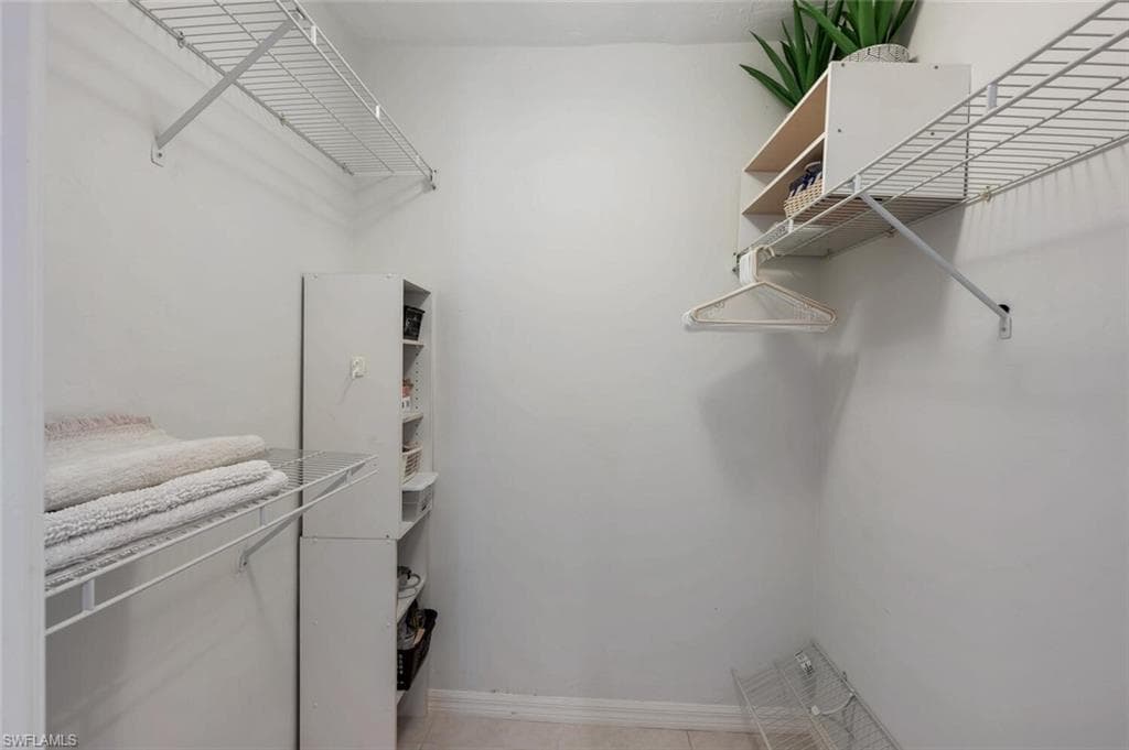 26225 Hickory BLVD # 10B, BONITA SPRINGS FL 34134-18