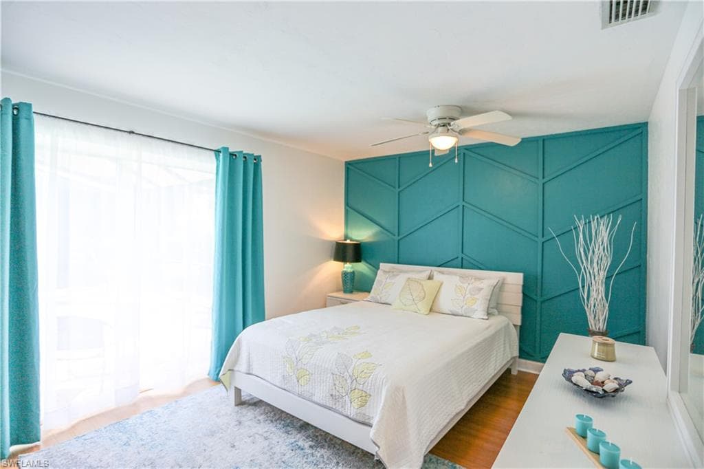 223 Forest Hills BLVD, NAPLES FL 34113-29