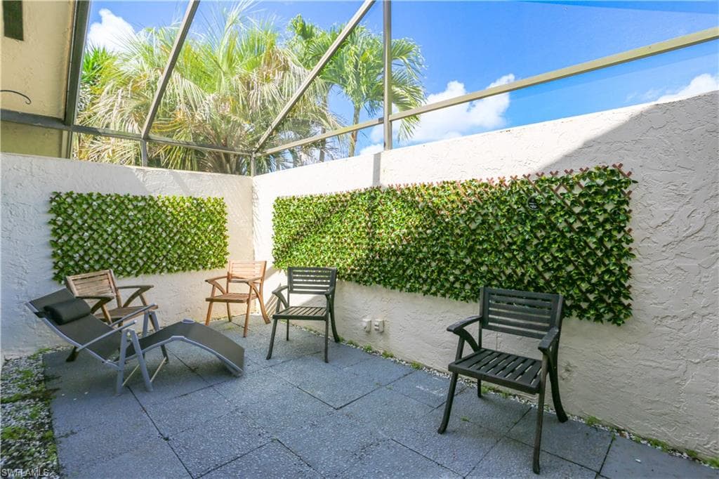 223 Forest Hills BLVD, NAPLES FL 34113-17