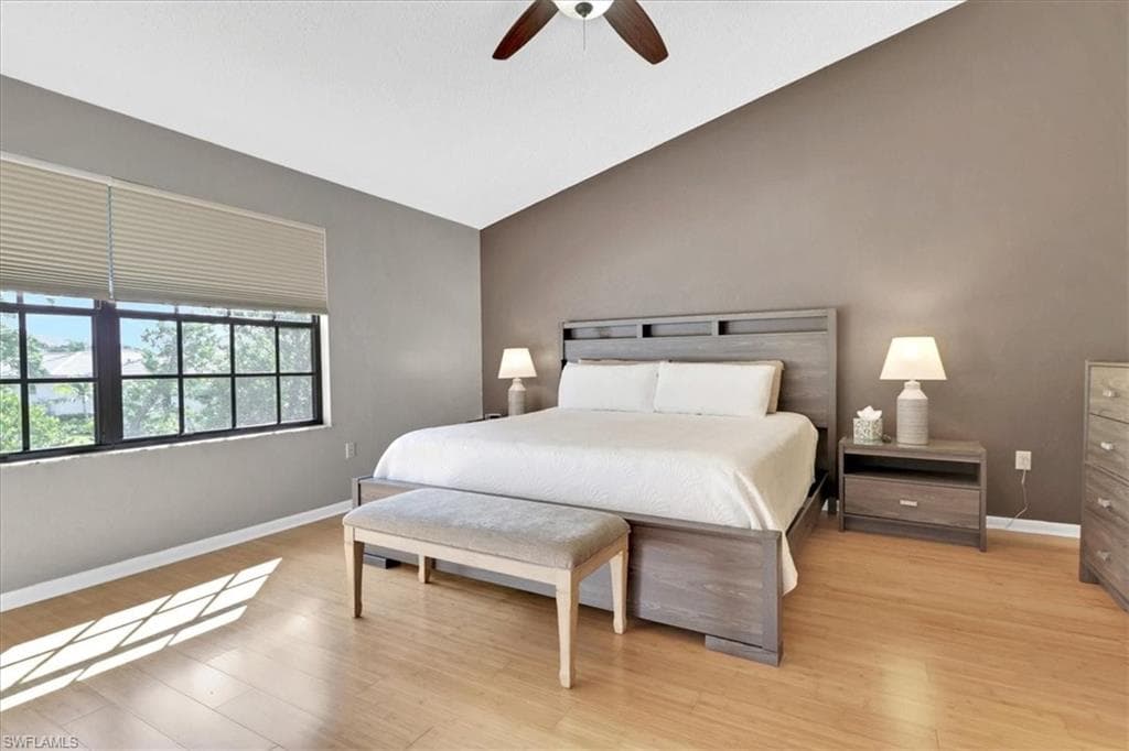 800 Meadowland DR Apt H, NAPLES FL 34108-16