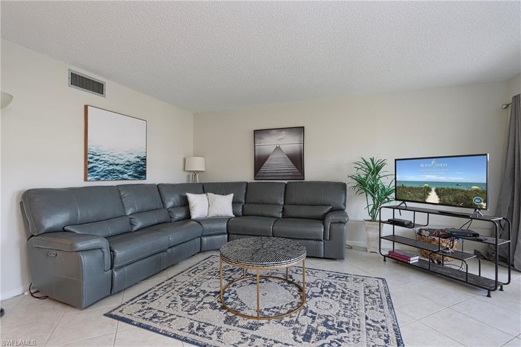 25740 Hickory BLVD # 450, BONITA SPRINGS FL 34134-1