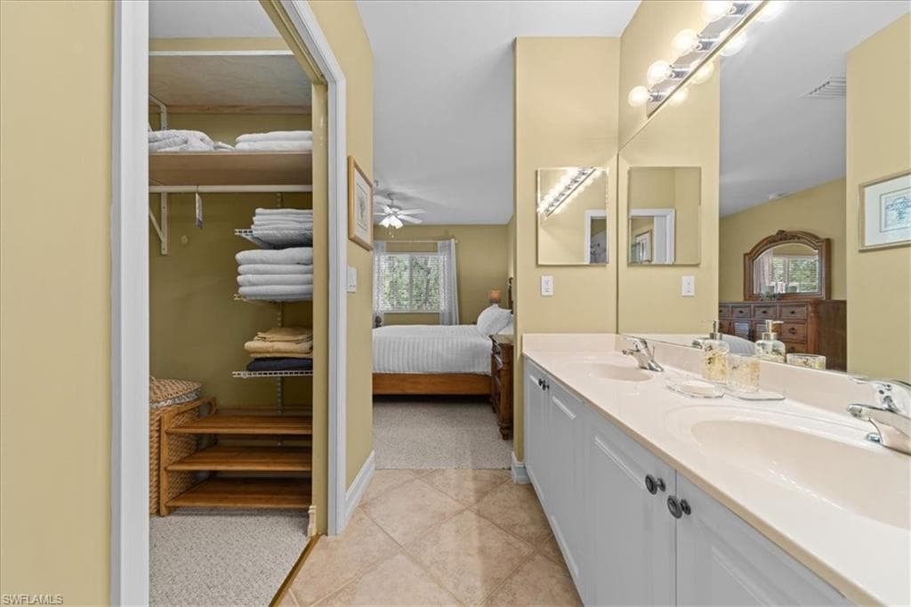 7815 Regal Heron CIR # 306, NAPLES FL 34104-19