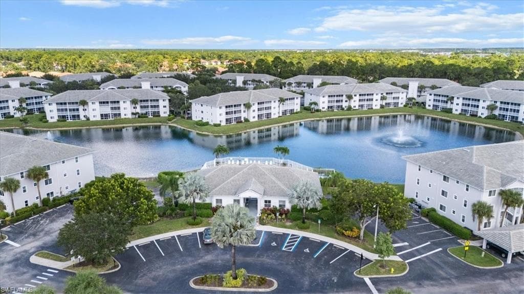 7815 Regal Heron CIR # 306, NAPLES FL 34104-33