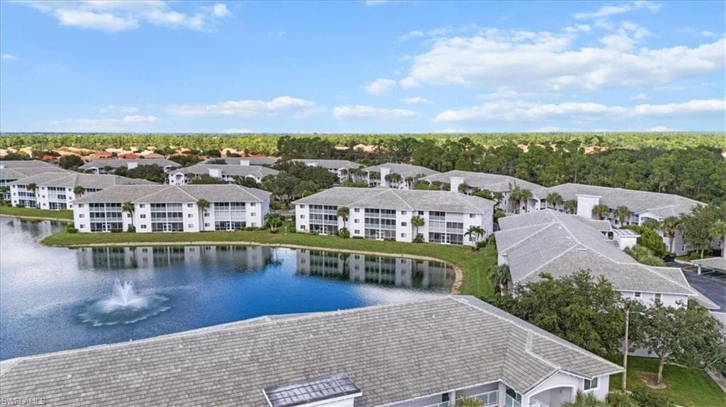 7815 Regal Heron CIR # 306, NAPLES FL 34104-32