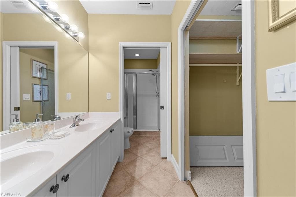 7815 Regal Heron CIR # 306, NAPLES FL 34104-16