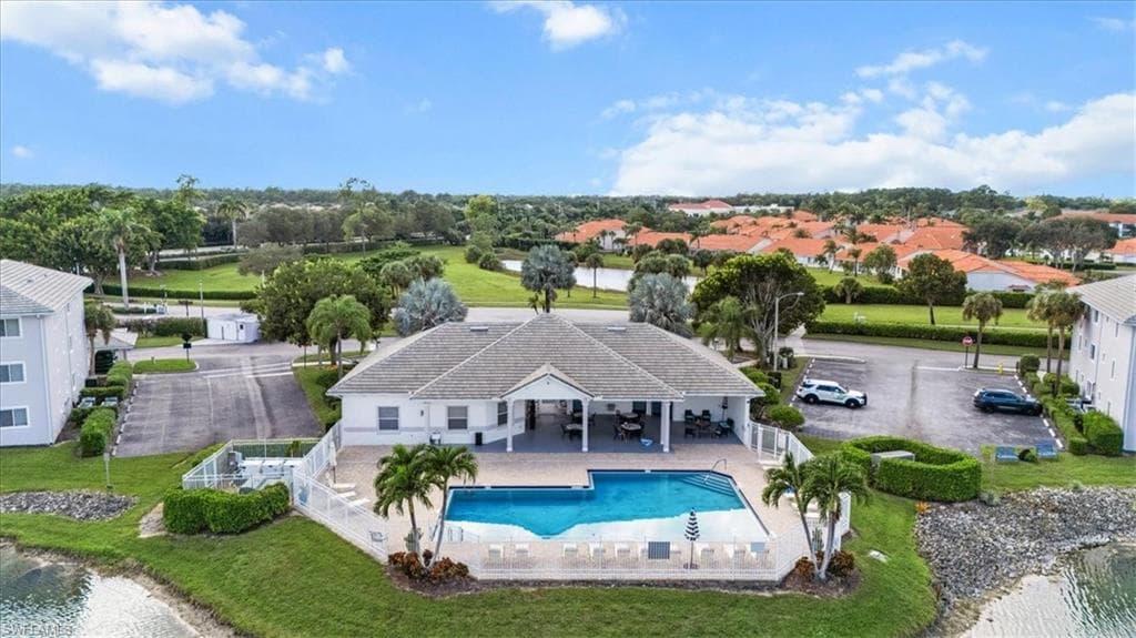 7815 Regal Heron CIR # 306, NAPLES FL 34104-29