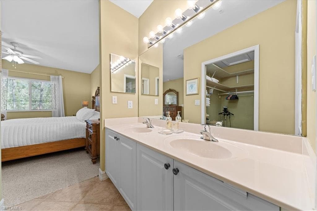 7815 Regal Heron CIR # 306, NAPLES FL 34104-18