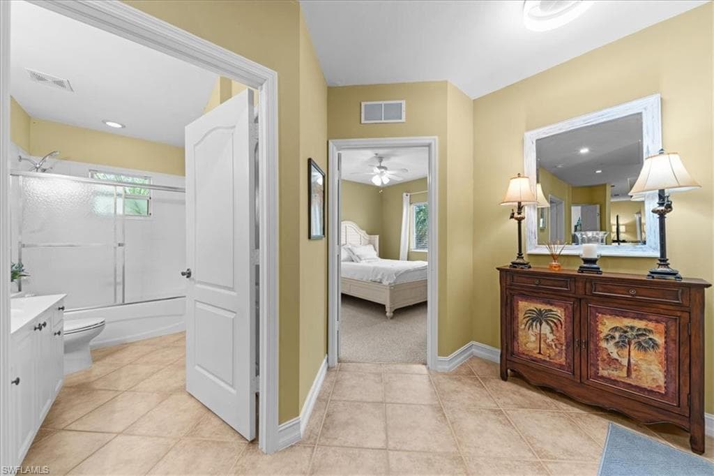 7815 Regal Heron CIR # 306, NAPLES FL 34104-3