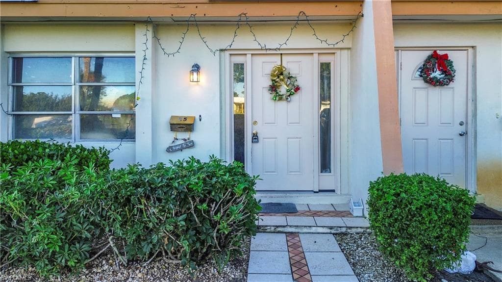 4924 Hawaii BLVD # 5, NAPLES FL 34112-11