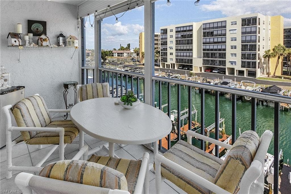 4531 Bay Beach LN # 334, FORT MYERS BEACH FL 33931-18