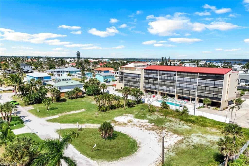 6145 Court ST, FORT MYERS BEACH FL 33931-8