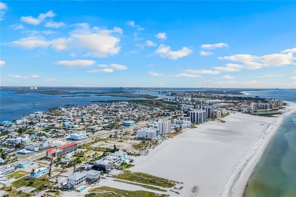 6145 Court ST, FORT MYERS BEACH FL 33931-10