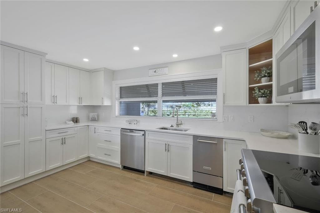 5596 Avenida Pescadora, FORT MYERS BEACH FL 33931-8