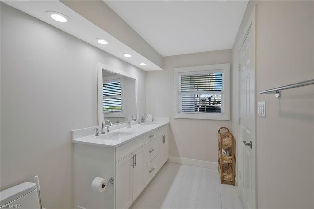 5596 Avenida Pescadora, FORT MYERS BEACH FL 33931-17