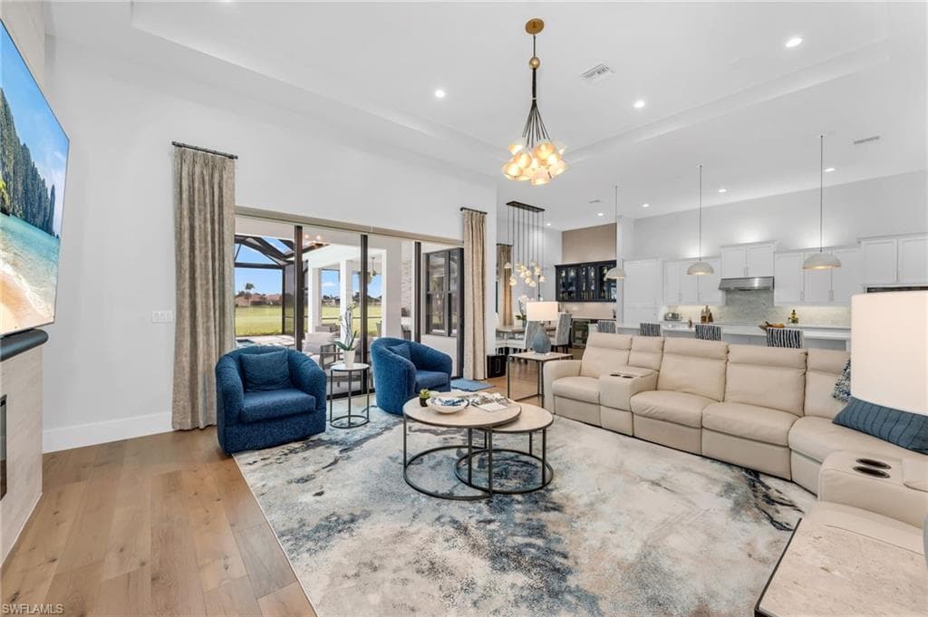 11728 Lady Anne CIR, CAPE CORAL FL 33991-13