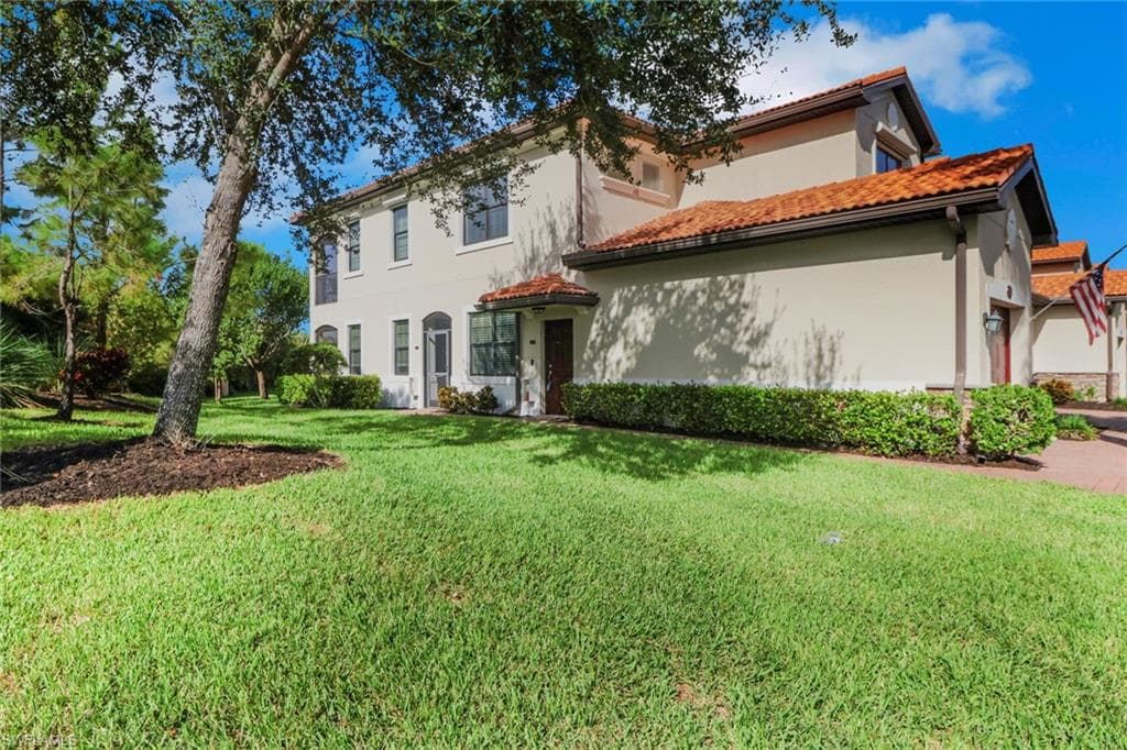 26233 Palace LN # 201, BONITA SPRINGS FL 34135-28
