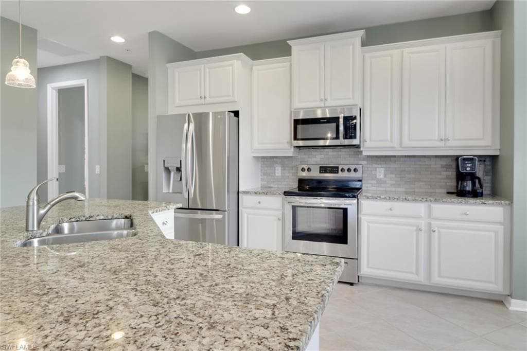 26233 Palace LN # 201, BONITA SPRINGS FL 34135-7