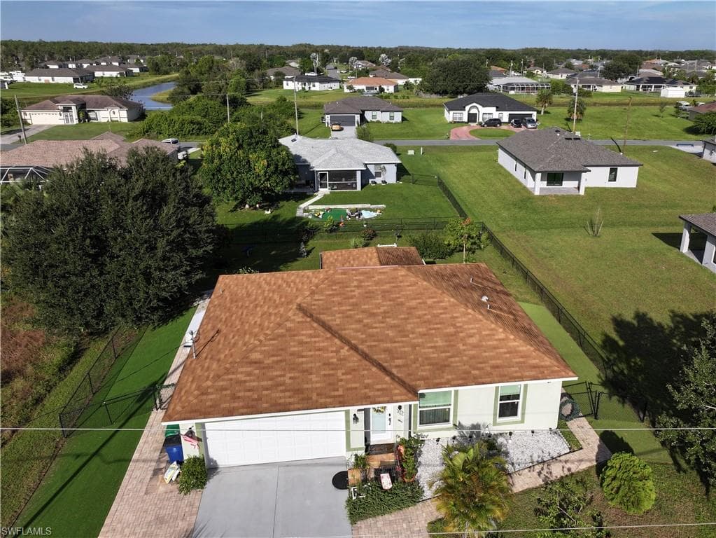 814 Rocaille AVE-10