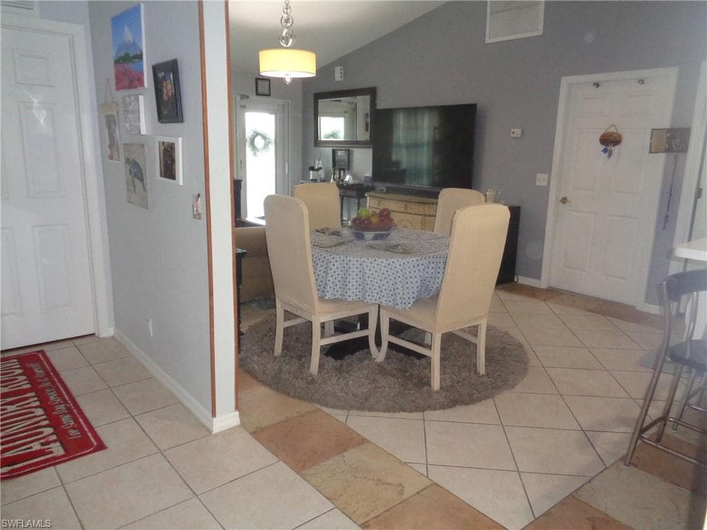 814 Rocaille AVE-19