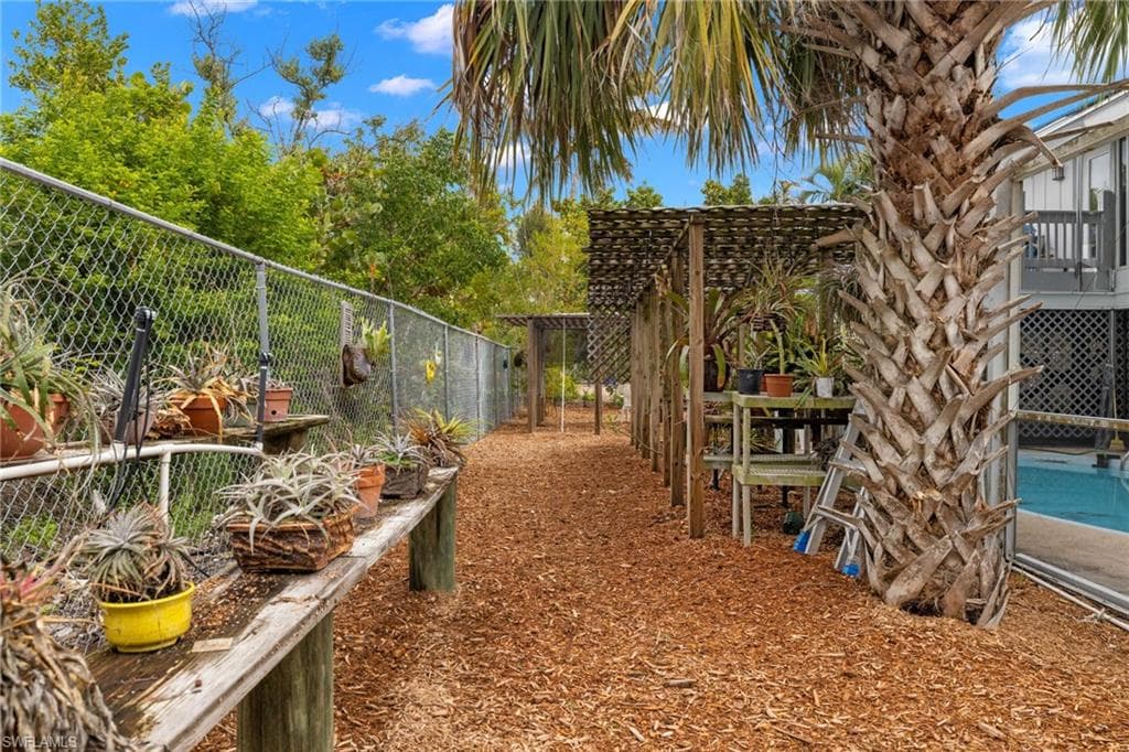 1625 Serenity LN, SANIBEL FL 33957-27