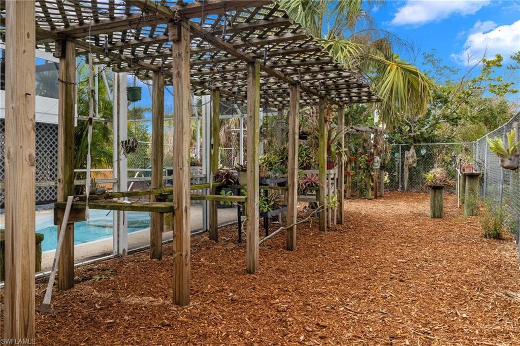 1625 Serenity LN, SANIBEL FL 33957-4