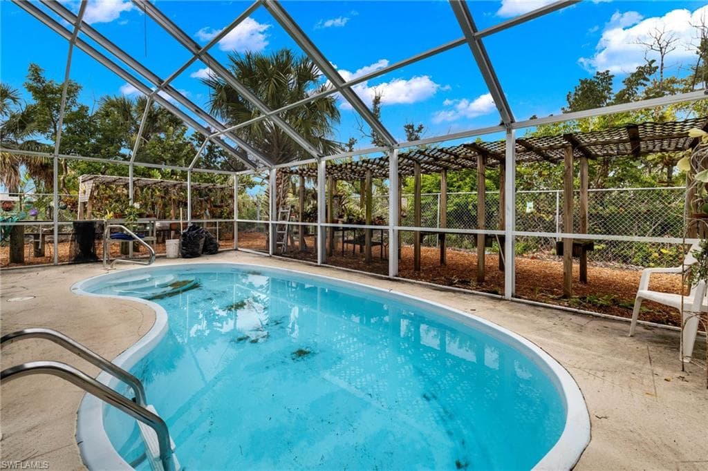 1625 Serenity LN, SANIBEL FL 33957-3