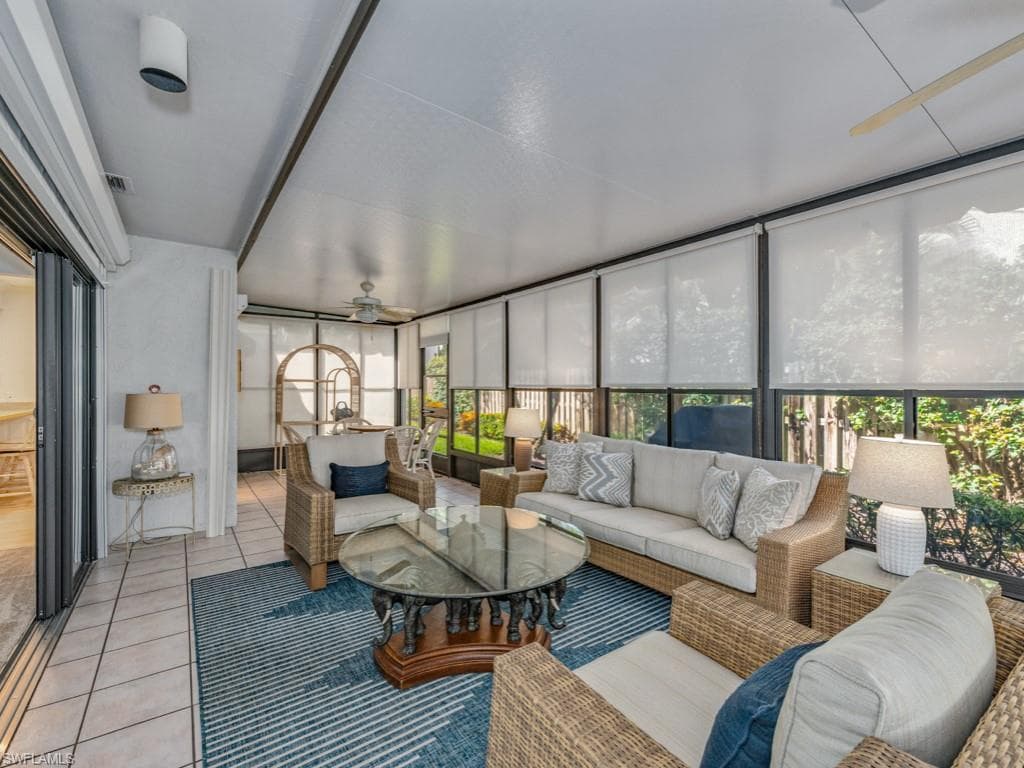 825 Reef Point CIR, NAPLES FL 34108-13