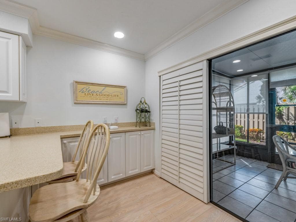 825 Reef Point CIR, NAPLES FL 34108-7