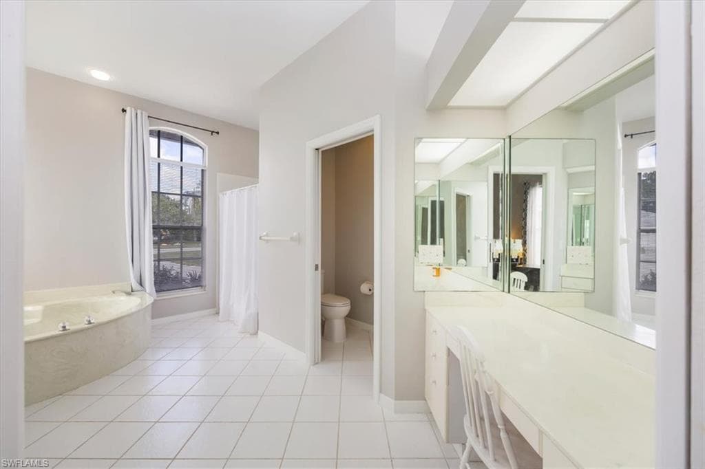 496 Raven WAY, NAPLES FL 34110-18