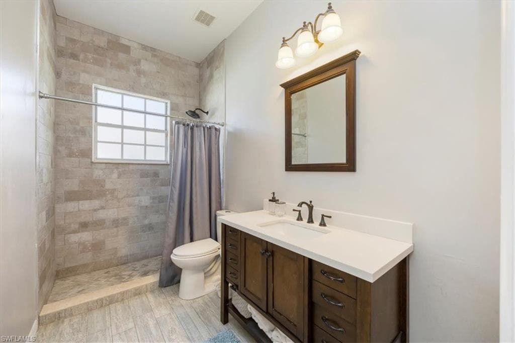 496 Raven WAY, NAPLES FL 34110-24