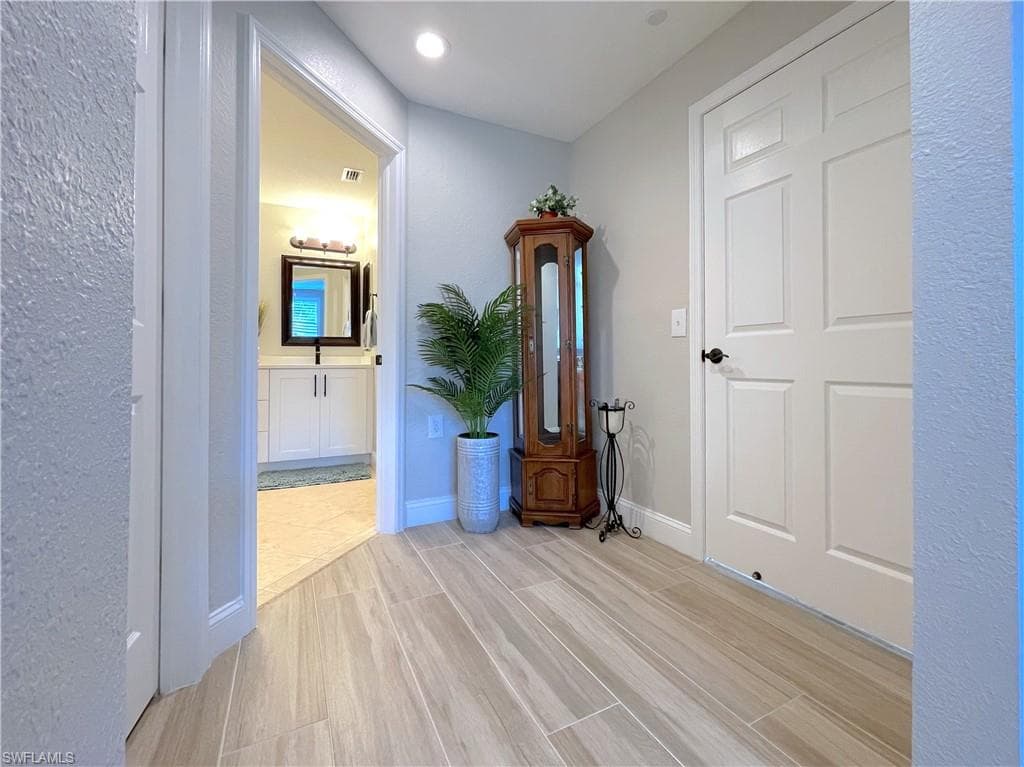 11001 Gulf Reflections DR # 105, FORT MYERS FL 33908-15
