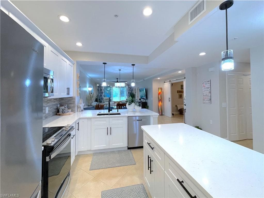 11001 Gulf Reflections DR # 105, FORT MYERS FL 33908-4