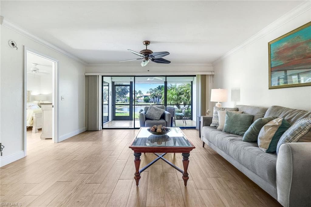 529 Lake Louise CIR # 101, NAPLES FL 34110-6
