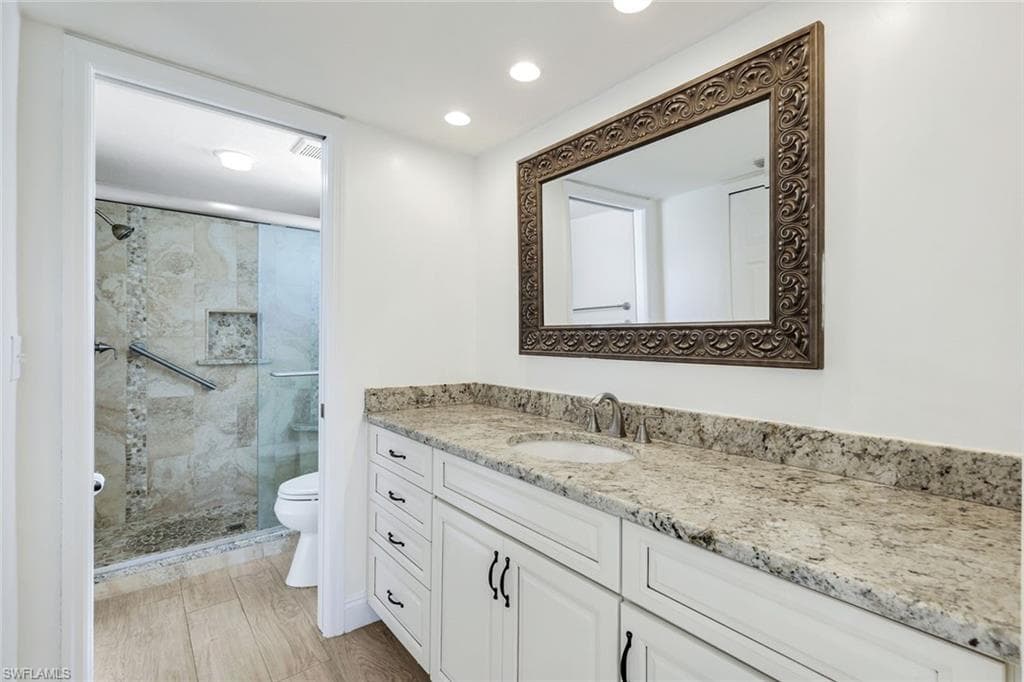 529 Lake Louise CIR # 101, NAPLES FL 34110-13