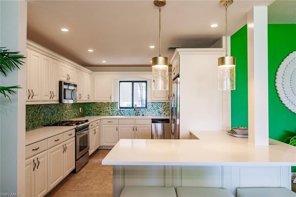 22 Cypress View DR # 22, NAPLES FL 34113-16