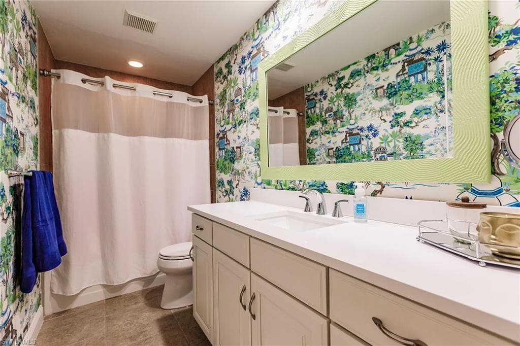 22 Cypress View DR # 22, NAPLES FL 34113-29