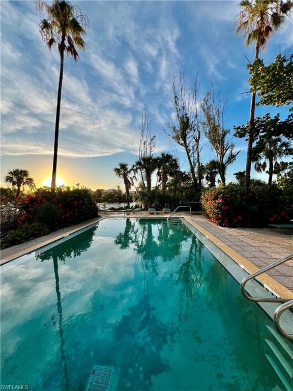 1390 Middle Gulf DR, SANIBEL FL 33957-1