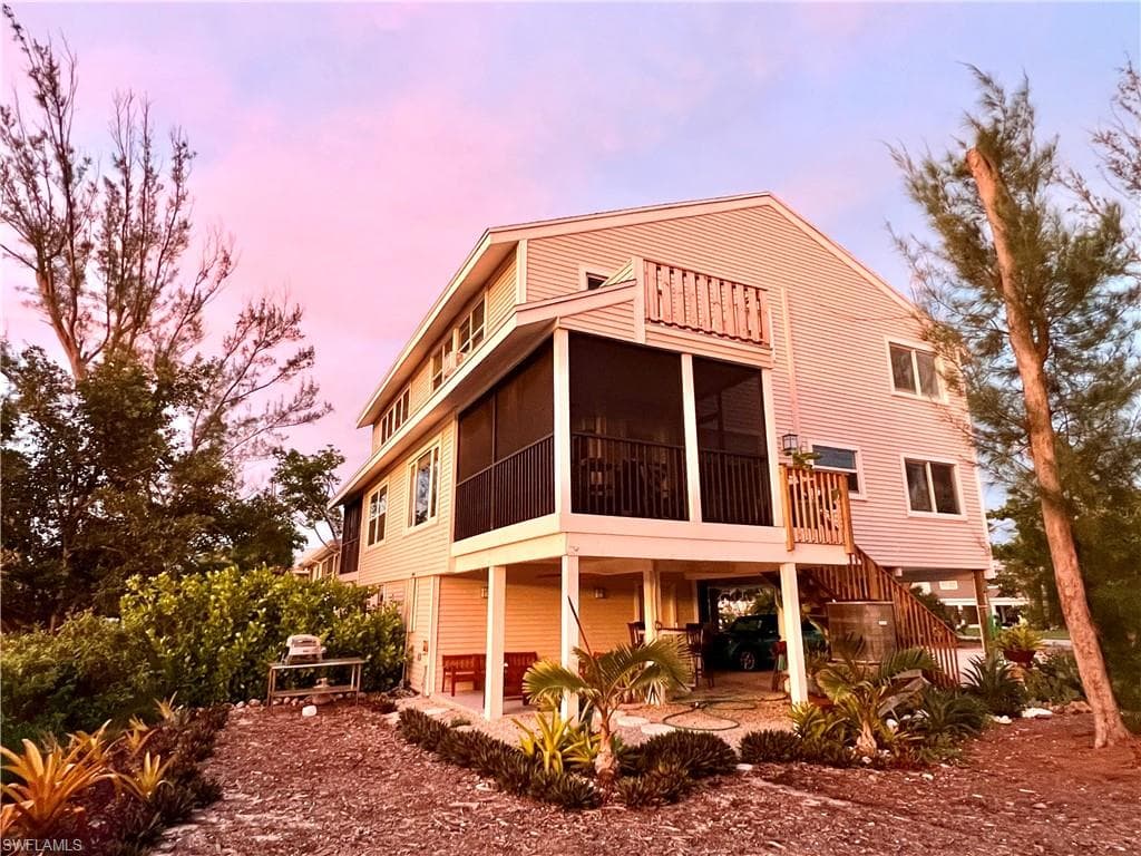 1390 Middle Gulf DR, SANIBEL FL 33957-6