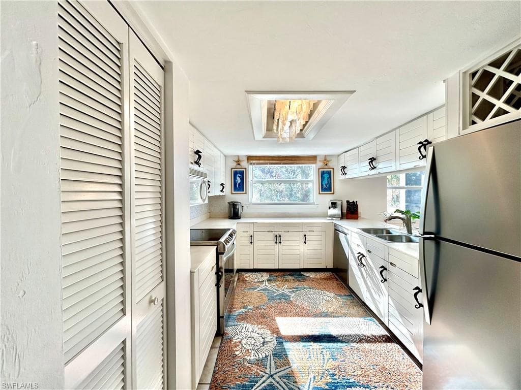 1390 Middle Gulf DR, SANIBEL FL 33957-14